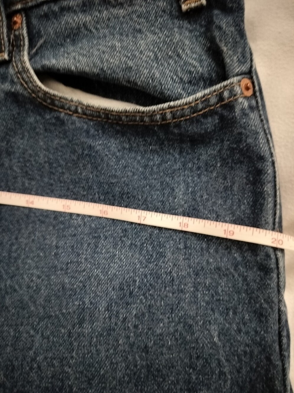 Levi’s 505 Regular Straight Fit Denim Jeans Red Tab Men’s 34x32 Fit (VTG 36x32) - Picture 6 of 17